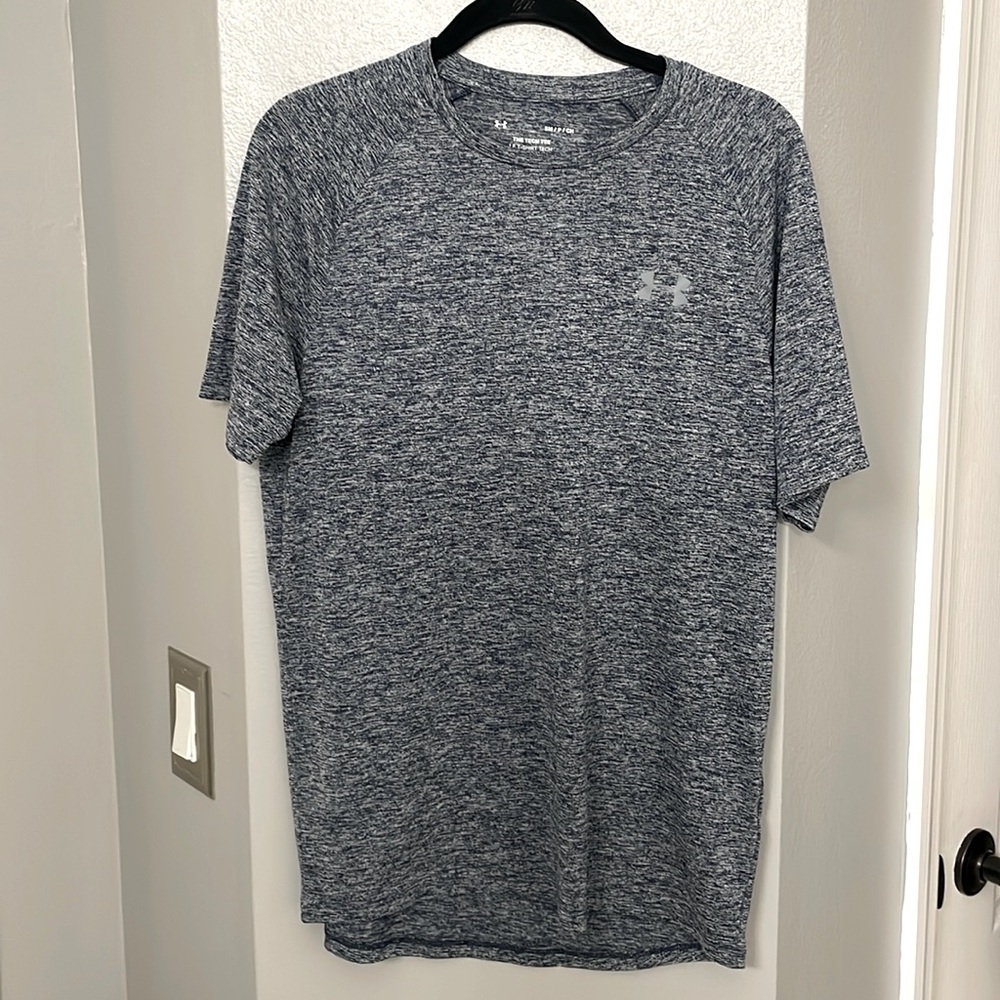 EUC Under Armour the Tech Tee